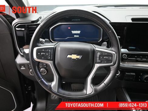 Used 2022 Chevrolet Silverado 1500 LTZ w/ Z71 Off-Road Package AWD/4WD image 26