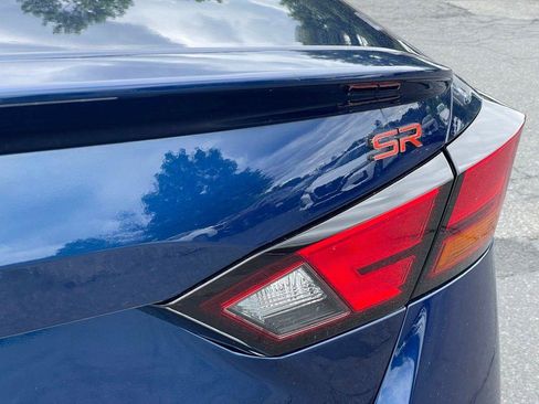 Used 2023 Nissan Altima 2.5 SR FWD image 29
