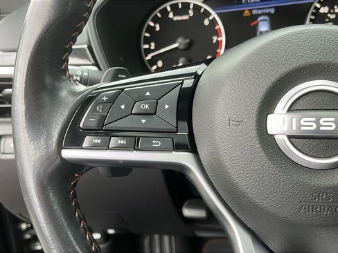 Used 2024 Nissan Altima 2.5 SR w/ SR Premium Package image 12