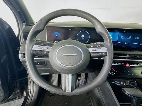 Used 2025 Hyundai Santa Cruz SEL image 15