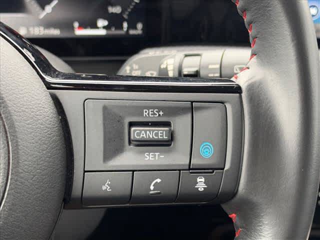Used 2025 Nissan Kicks SR FWD image 21