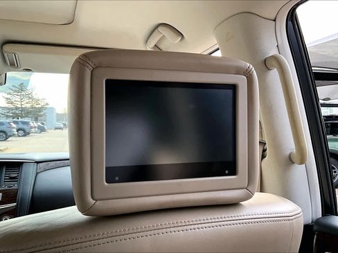 Used 2019 Nissan Armada Platinum w/ Captain's Chairs Package image 30