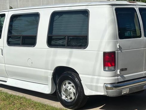 Used 1999 Ford E-150 and Econoline 150 image 4