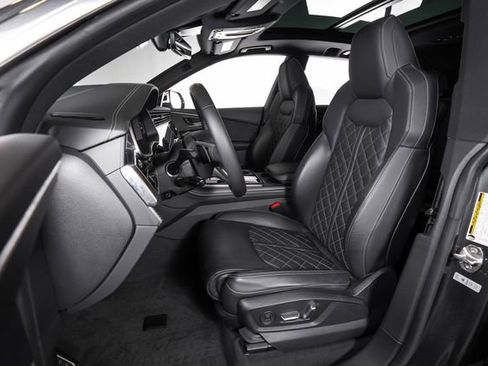 Used 2024 Audi SQ8 Prestige AWD/4WD image 16
