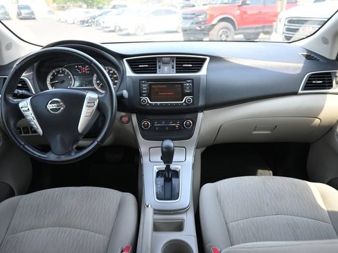Used 2015 Nissan Sentra SV FWD image 7