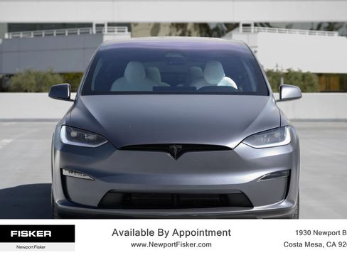 Used 2023 Tesla Model X Plaid image 2