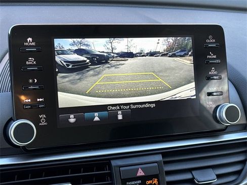 Used 2022 Honda Accord LX image 29