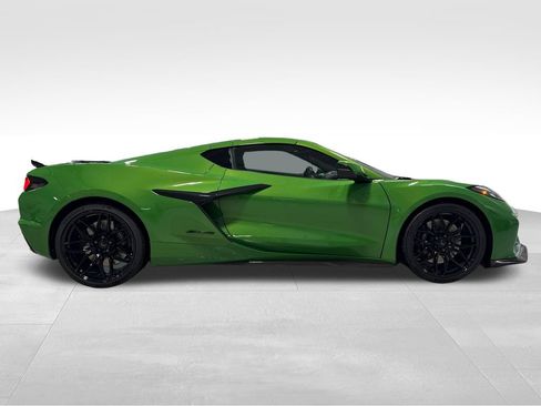 New 2026 Chevrolet Corvette Z06 w/ Stealth Interior Trim Package RWD image 57
