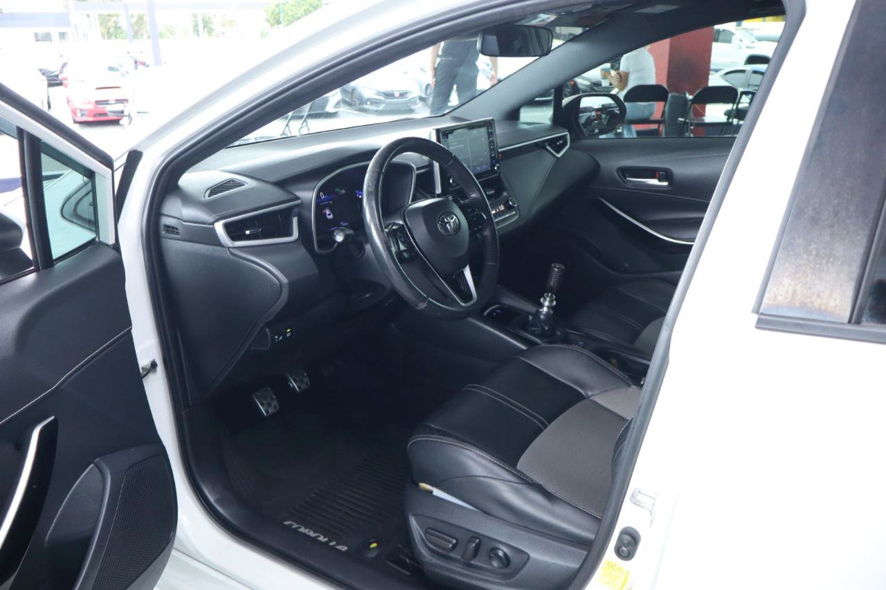Used 2020 Toyota Corolla XSE FWD image 17