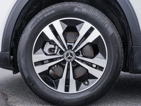 Certified 2025 Mercedes-Benz GLB 250 4MATIC image 19