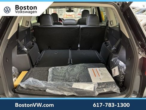 New 2026 Volkswagen Atlas SEL Premium R-Line image 11