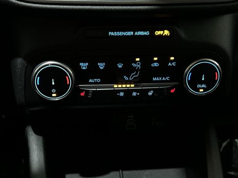Used 2024 Ford Escape Active w/ Cold Weather Package FWD image 24