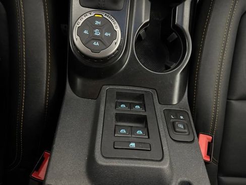 Certified 2023 Ford Bronco Badlands AWD/4WD image 17