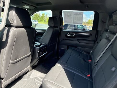 Used 2025 Chevrolet Silverado 1500 LTZ AWD/4WD image 26