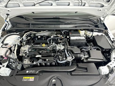 Used 2025 Toyota Corolla LE FWD image 29