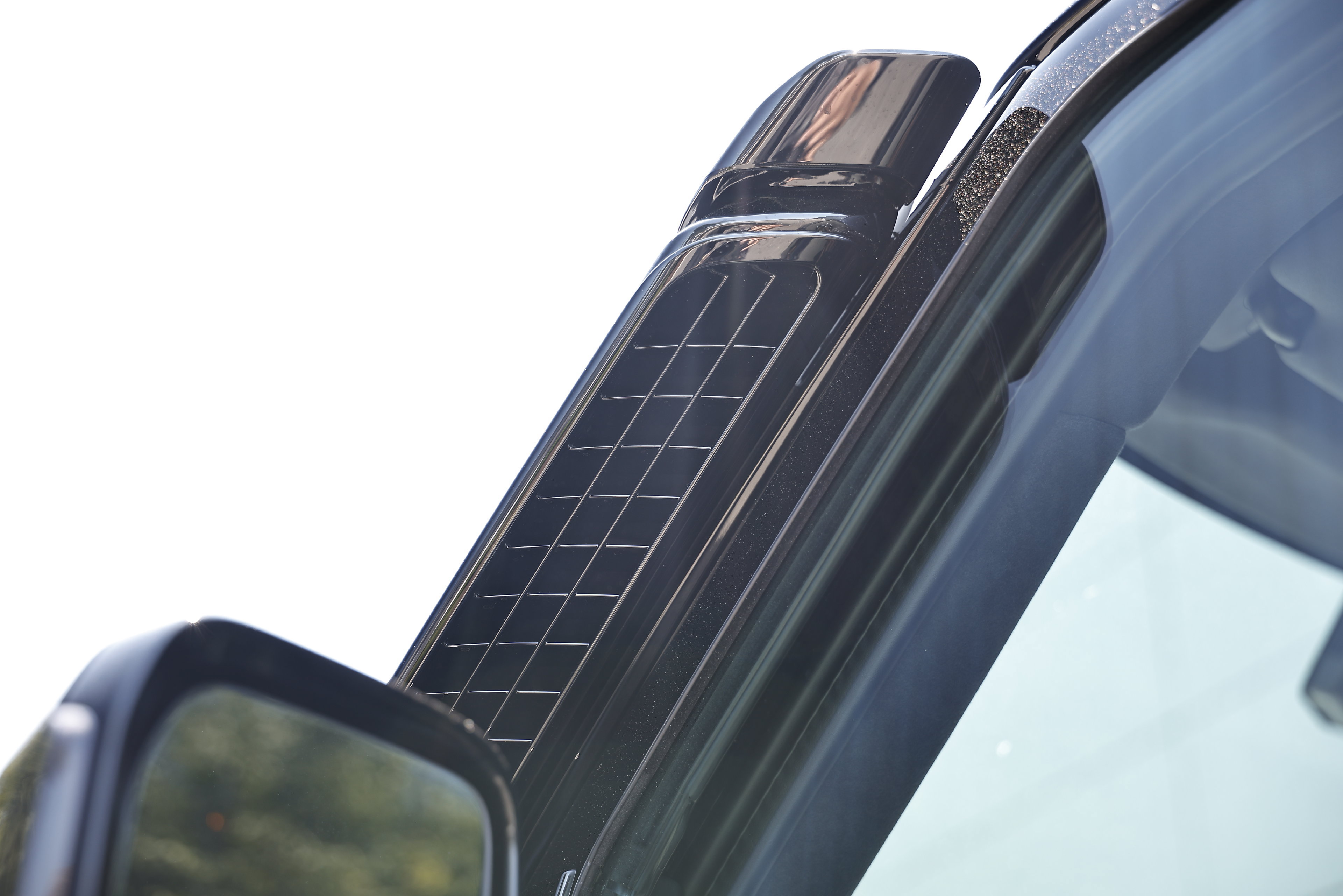 New 2026 Land Rover Defender 110 OCTA AWD/4WD image 5