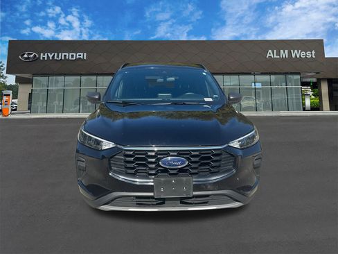 Used 2025 Ford Escape ST-Line FWD image 2
