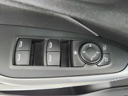 Used 2024 Chevrolet Trax RS FWD image 17