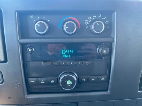 Used 2012 Chevrolet Express 2500 w/ Cold Climate Package image 17