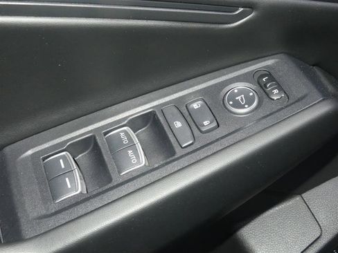 Used 2023 Honda Accord EX image 20