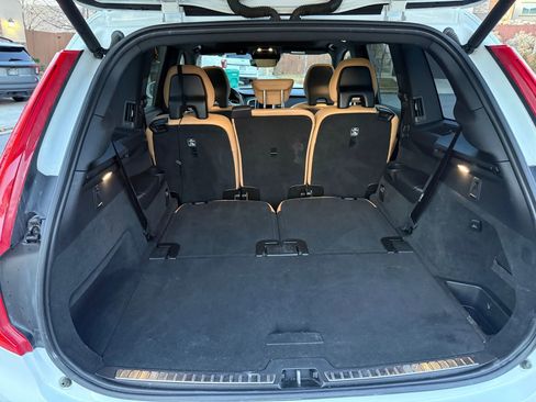 Used 2019 Volvo XC90 T6 Momentum AWD/4WD image 11