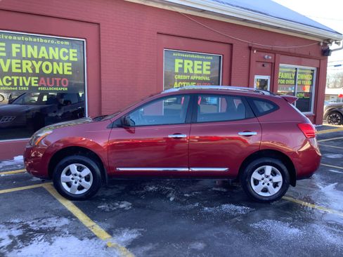 Used 2014 Nissan Rogue S w/ Convenience Package image 4