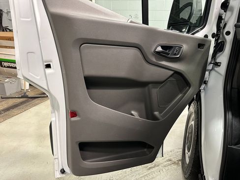 Used 2024 Ford Transit 350 XL image 22