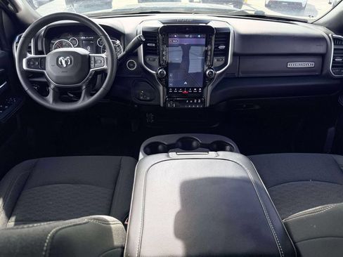 Used 2025 RAM 2500 Big Horn AWD/4WD image 3