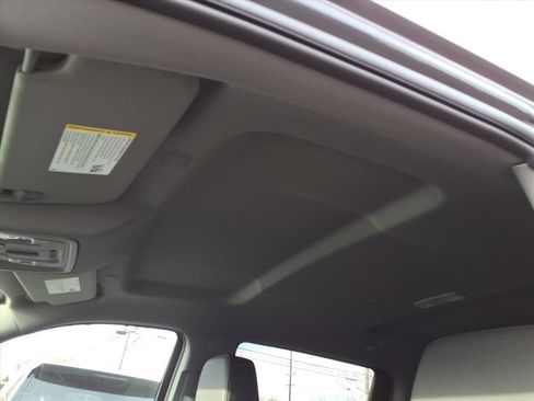 New 2026 GMC Sierra 1500 SLT image 15