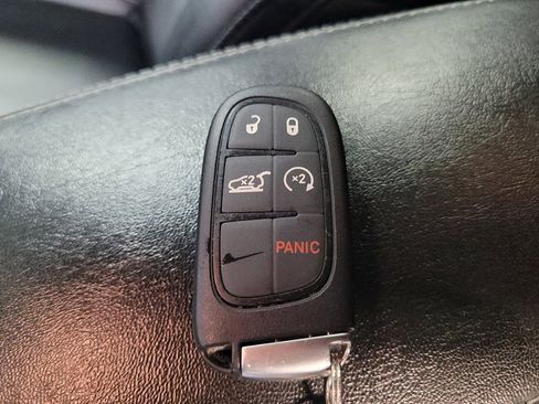 Used 2022 Jeep Cherokee Latitude Lux image 32