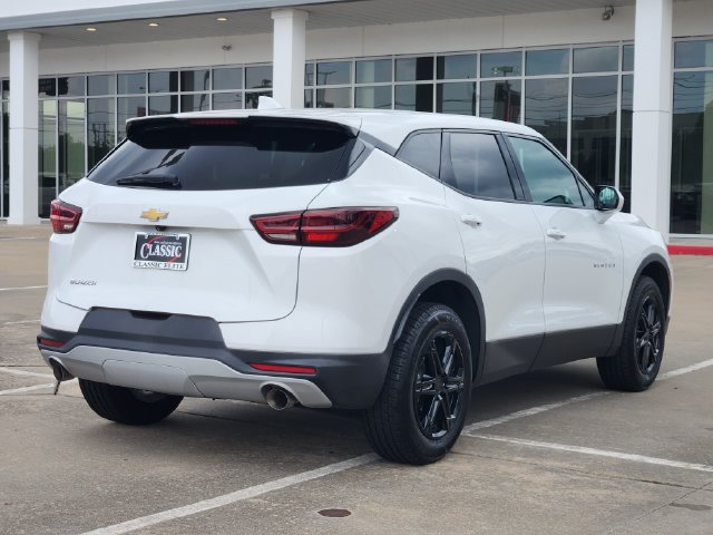 Used 2024 Chevrolet Blazer LT FWD image 7