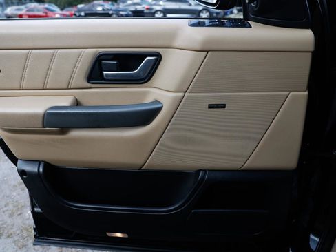 Used 2008 Land Rover Range Rover Sport HSE image 39