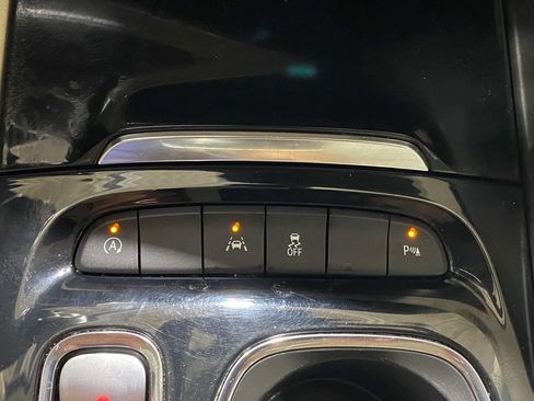 Used 2022 Buick Envision Preferred FWD image 31