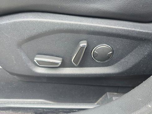 Used 2015 Ford Edge Sport image 36