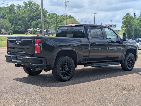 New 2026 Chevrolet Silverado 2500 LTZ w/ LTZ Plus Package AWD/4WD image 7