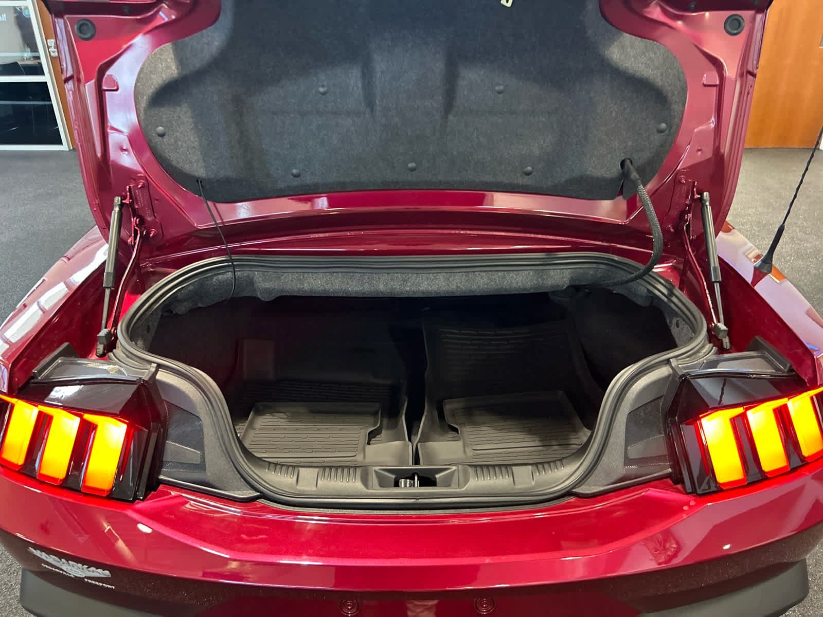 Used 2025 Ford Mustang GT Premium RWD image 21