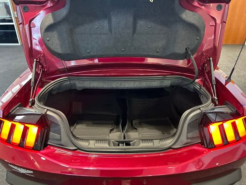 Used 2025 Ford Mustang GT Premium RWD image 21