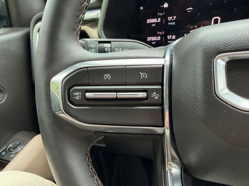 Used 2026 GMC Canyon Denali AWD/4WD image 14