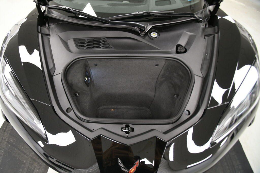 Used 2024 Chevrolet Corvette Z06 RWD image 35