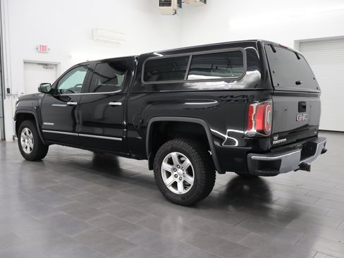 Used 2017 GMC Sierra 1500 SLT w/ Suspension Package, Off-Road AWD/4WD image 6