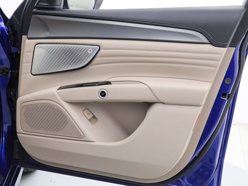 Certified 2023 Maserati Grecale Modena AWD/4WD image 9
