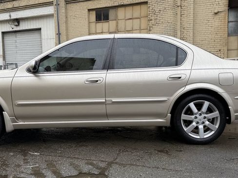 Used 2003 Nissan Maxima SE FWD image 16