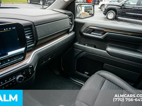 Used 2023 Chevrolet Silverado 1500 LT AWD/4WD image 45