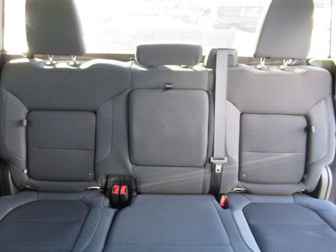 Used 2021 Chevrolet Silverado 1500 LT Trail Boss image 16