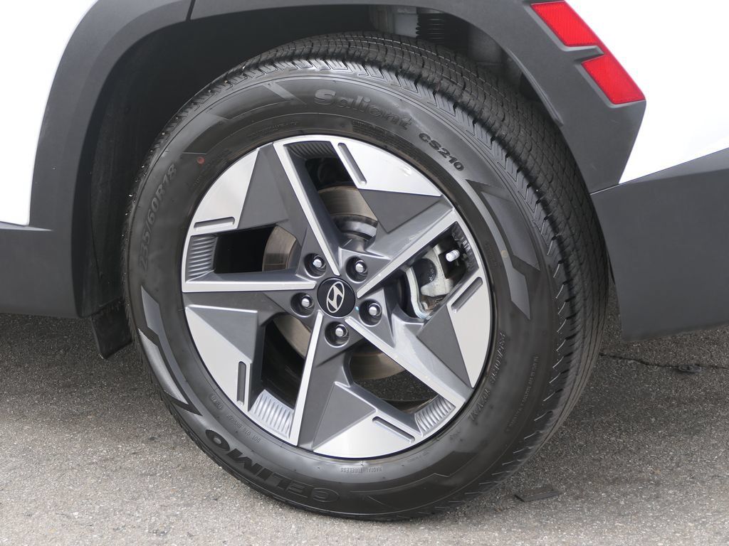Used 2025 Hyundai Tucson SEL FWD image 8