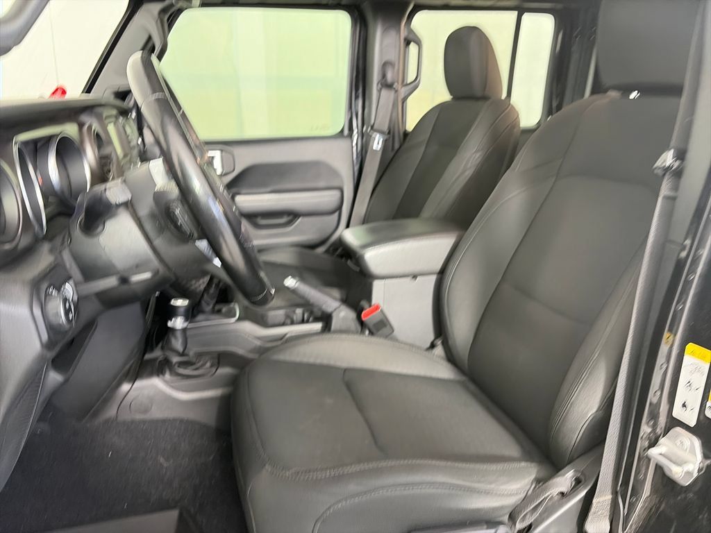Used 2020 Jeep Gladiator Sport w/ Quick Order Package 23S AWD/4WD image 11