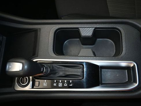 Used 2024 Nissan Sentra SV FWD image 17