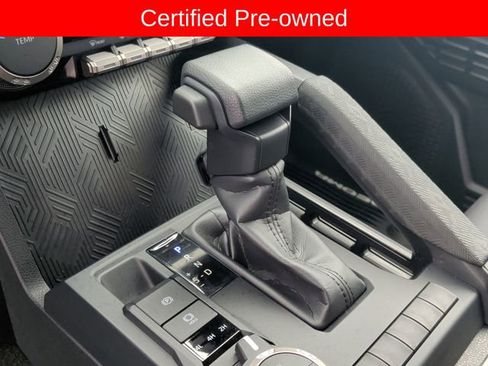 Certified 2025 Toyota Tacoma SR5 AWD/4WD image 21