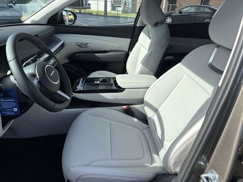 New 2026 Hyundai Tucson Limited image 19