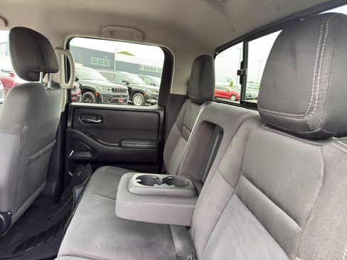 Used 2023 Nissan Frontier SV w/ Technology Package AWD/4WD image 30